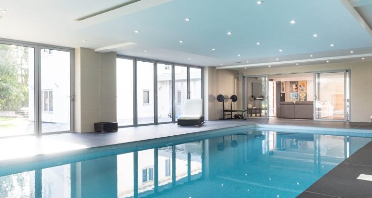 The-Chase-44-1-780x780